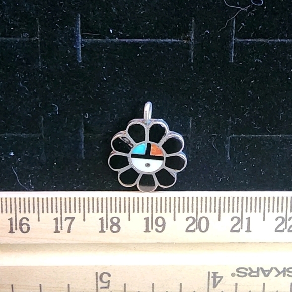 Vintage Zuni Native American Sun Face Sterling Silver Necklace Pendant Tested